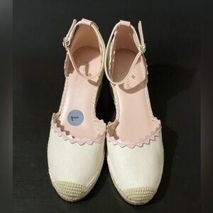 Kate Spade Cream Canvas Espadrille Wedges Scalloped Leather Trim Braided Heel